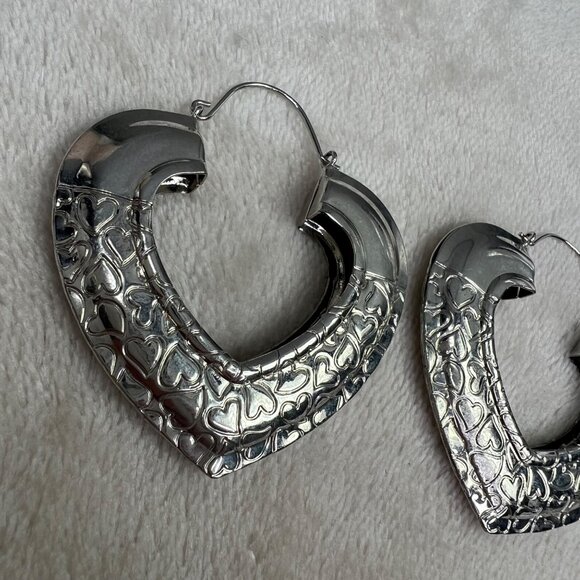 Large Puffy Heart Earrings Silver Tone Embossed Hoops Puffed Romantic - Picture 3 of 5
